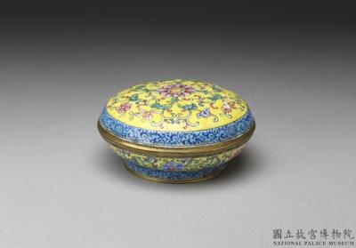 图片[2]-Painted enamel container with lotus decoration on a yellow background, Qing dynasty, Qianlong reign (1736-1795)-China Archive